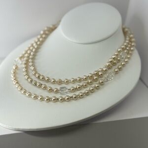 Vtg long faux Pearl Necklace